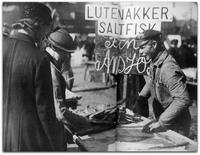 Johan Gabriel Jensen selger fisk.