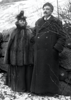 Marie og Kathrinus Middelthon i 1895.. Foto: Erik Hadland Torjusen/Dalane Folkemuseum.