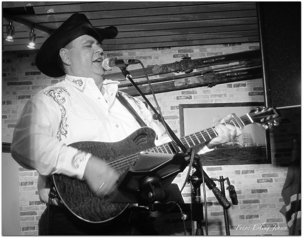 Big B spele te dans i 2014. Foto: Erling Jensen.